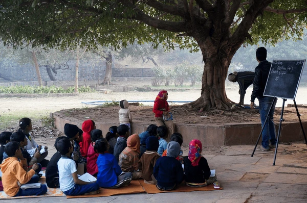 delhi-india-4th-jan-2014-600nw-184285358.webp